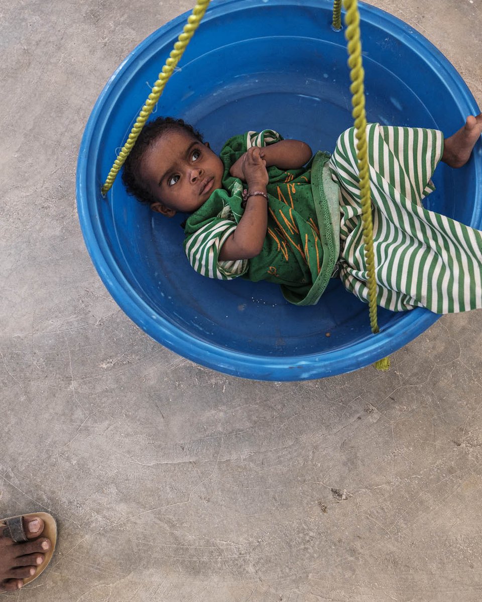 savechildrenuk's tweet photo. When nine-month-old Kadar came in to one of our hospitals in Ethiopia to be weighed, she was underweight and suffering with severe acute malnutrition.

We gave her some PlumpyNut – a high-NUTrient peanut paste which gives malnourished children like Kadar a second chance 🥜 https://t.co/DYQw2Ai14u