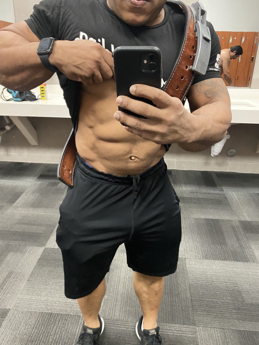 DarkHorse1981's tweet photo. It’s not everyday when your abs have a theme song… meet Abby.. my abs. Let her thangs sang let her mommy sang… let her mommy wash her panties on my abs gang.. #TWADESUMMER is coming bitch. Good oppertunity to quit hiding them stains. https://t.co/G5vmlBqFDR https://t.co/31M8Jp3KCR
