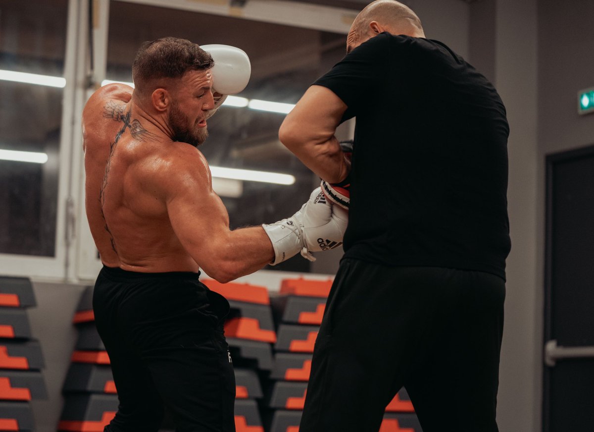 TheNotoriousMMA's tweet photo. Good training and @tidlsport. 
They go hand in hand! https://t.co/o0k2YLiJZV