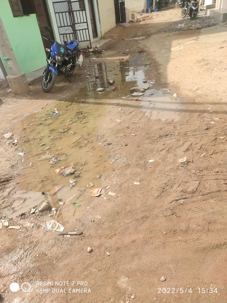 Mdimran98181090's tweet photo. @GHMC @KTRTRS @hamidpatel   @GandhiArekapudi Respected sir New hafeezpet premnagar street No18 pochamma temple back site we are facing the problem flowing drainage water on the road Rain water are coming in the houses No drainage line on this street please sanction drainage line https://t.co/hFXw8Br6hJ
