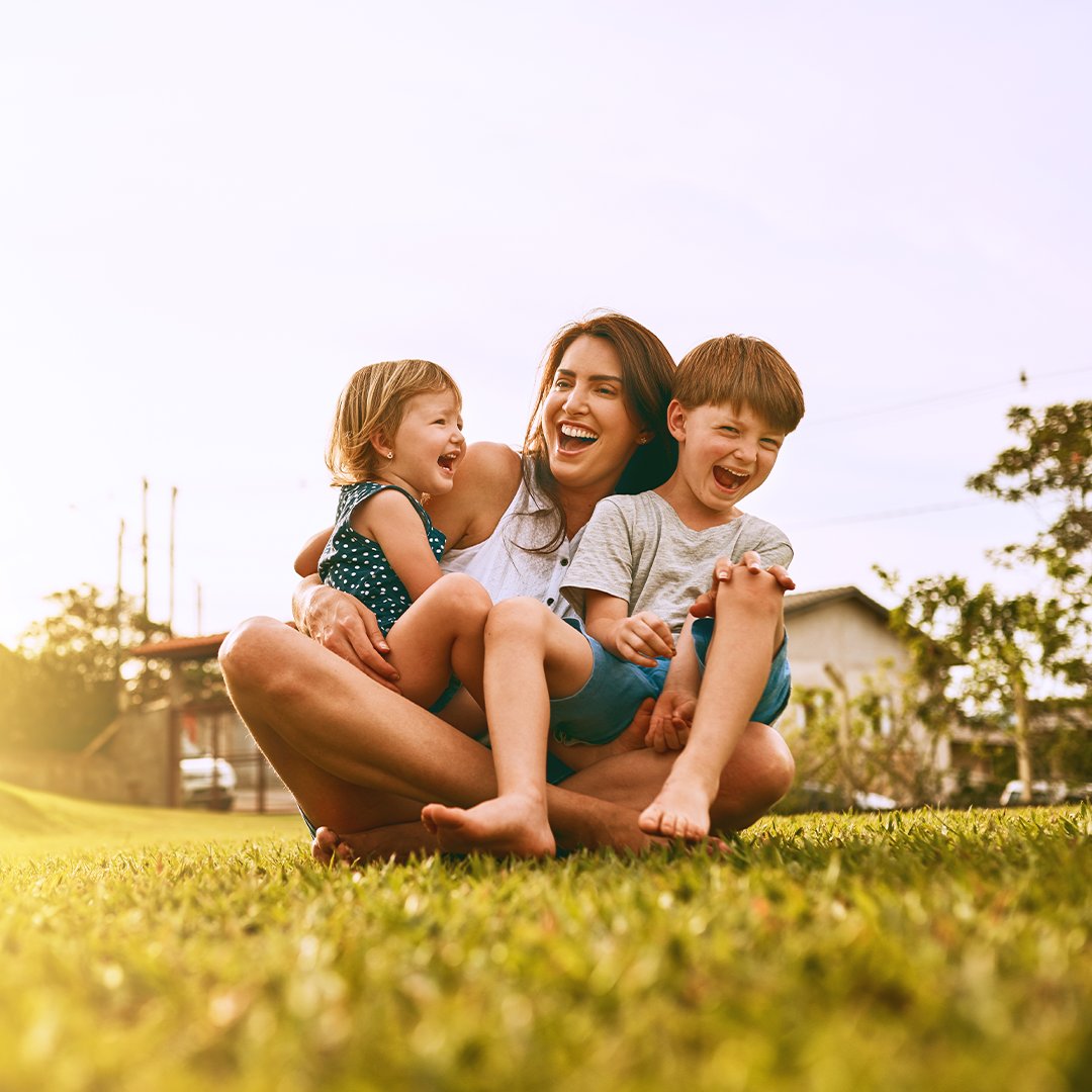 Bize her zaman güvende hissettiren, daimi yol arkadaşımız annelerimizin #AnnelerGünü kutlu olsun! 🥰🌸

#SEAT