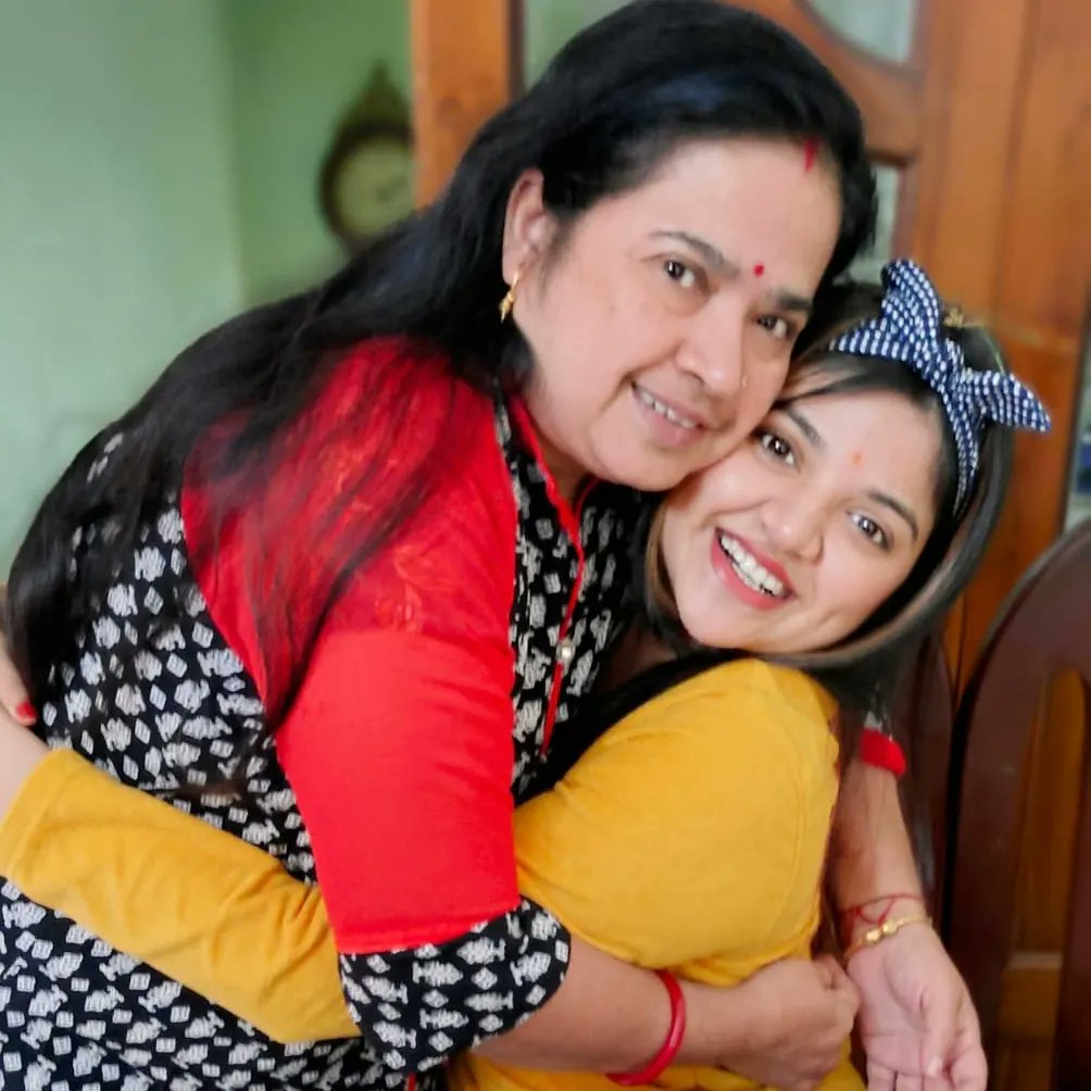 MsRanieeta_Off's tweet photo. Wishing all our super mums love, great health and longevity.😇

Happy Mother's Day!

Love you to the moon and back Maa ❤️

A Mango flavoured Customized Cake from Brunch Italino 

Thank you Tanmoy Basak for the beautiful surprise 🤗 https://t.co/EknIwbcj71