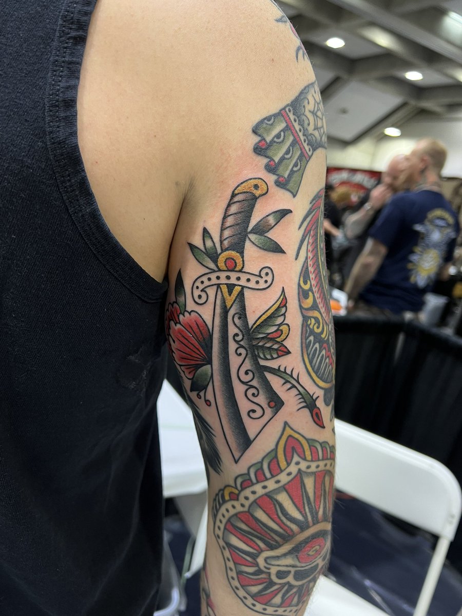 BlueMoneyFinan1's tweet photo. Figured I’d doxx myself finally and show y’all what my mom and I minted today #ink #pauldobleman #continuingatradition
Happy Mother’s Day to my awesome mom! She got a #horitomo #monmoncats #tattoo https://t.co/kcfMPJdxID