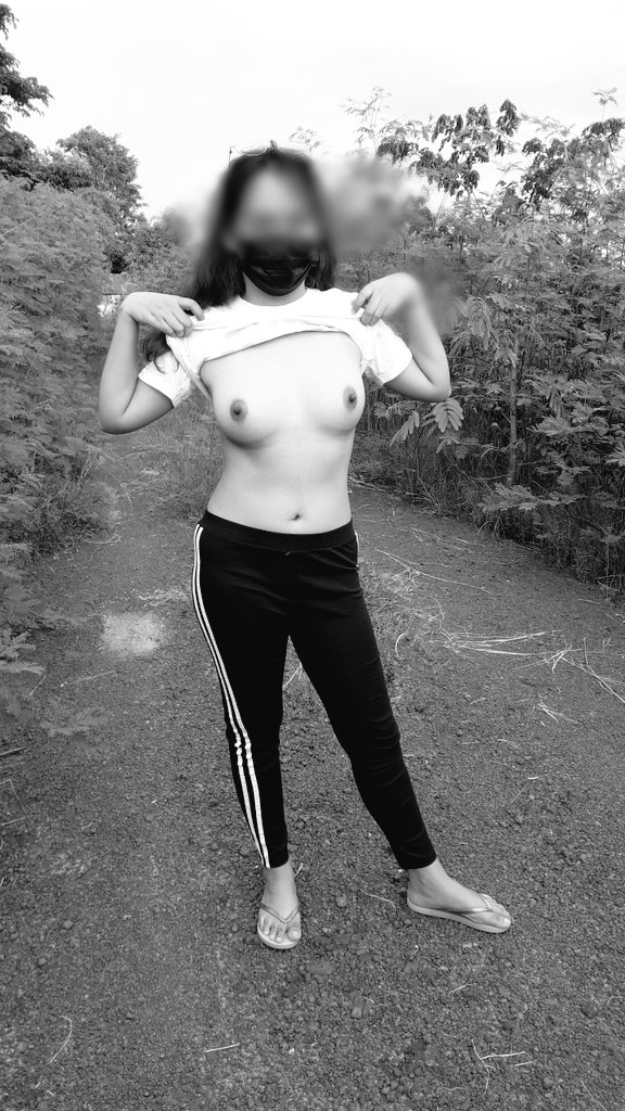 lovelove15155's tweet photo. เซ็ต outdoor เมียเสียวๆ
#ชอบให้เมียโชว์
#โชว์เสียว 
#โชว์เมีย https://t.co/jjCDUUSSki