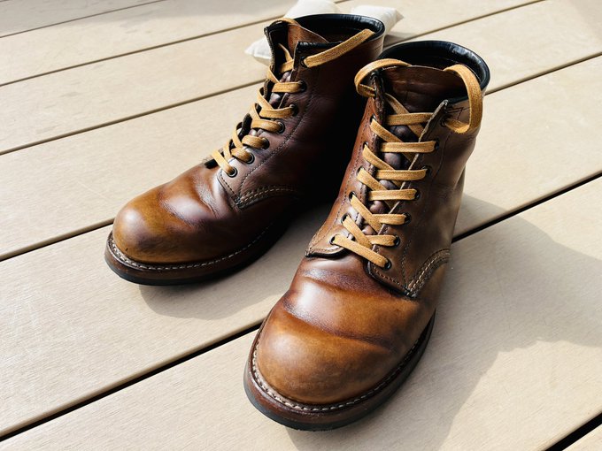 お天気が良いので靴紐交換(゜∀゜)ピカピカにした 