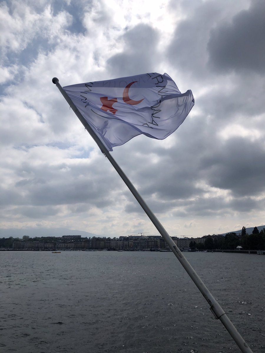 VaPetitpierre's tweet photo. To all our staff and volunteers across the world: from Geneva with ❤️.

Each of your acts of kindness and humanity makes a difference.

#WorldRedCrossDay
#BeHumanKind https://t.co/Q1FMEQ6hS7