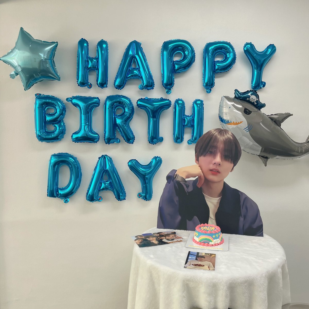 ksunmin03's tweet photo. Happy birthday boyyyy🎂

คาเฟ่น่ารักมากเลย ขอบคุณที่จัดงานน่ารักๆแบบนี้นะคะ☺️
 #OurSpringBoy20thBirthday
#sangwon #상원 https://t.co/EevlaRbsUd