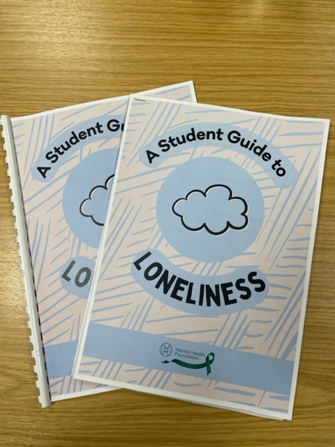 It is #MentalHealthAwareness week. We have some copies of 'A student guide to Loneliness' from #MentalHealthFoundation with useful information and list of related events from UoS. Please feel free to take a look and we are here for any assistance.
@UniSotonLibrary @UoS_Medicine