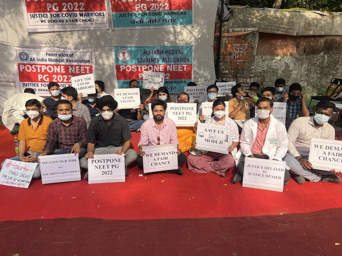 FAIMA_INDIA_'s tweet photo. #POSTPONENEETPG2022_MODIJI2022 #postponeneetpg2022modiji @DghsIndia @MoHFW_INDIA @PMOIndia @DrRohanKrishna3 @dr_rakeshbagdi https://t.co/6ZQQMqNJY3
