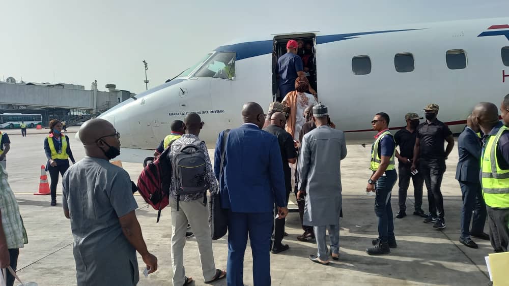 Sheshanon's tweet photo. Hello Bauchi, Mr. Peter is in thy state. The hardship can end and the yoke lifted off our shoulders when the right leader takes over. Security, education, health, employment are priorities for Peter Obi. Let's work to ensure he becomes president #peterobi2023 https://t.co/7TciEH37LT