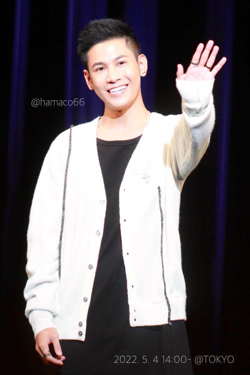 hamaco66's tweet photo. Japanese Boy Style🫰🏻
#SingtoPrachaya
#SamoonsJapan
#Singto1stJapanFM2022
#สิงโตปราชญา https://t.co/Pq4JFILy2T