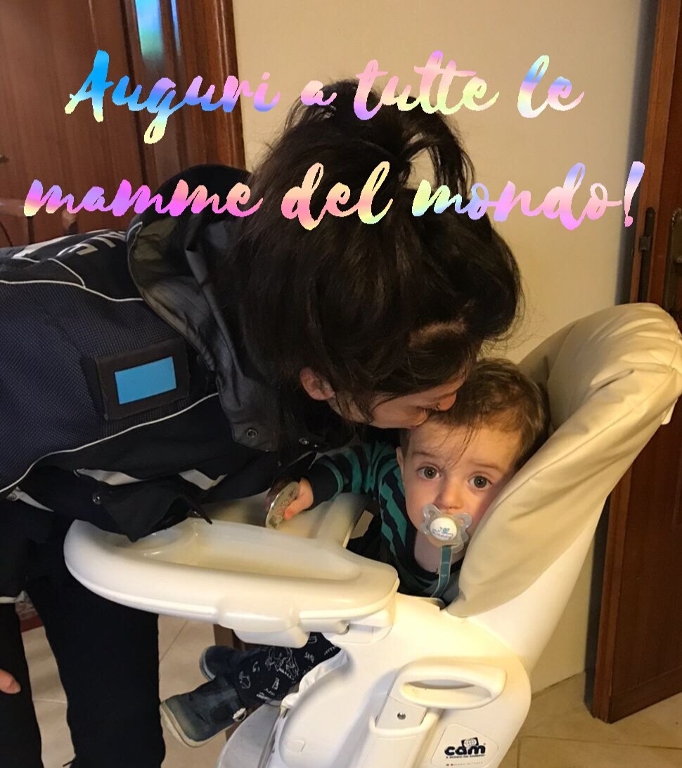 PLdelFrignano's tweet photo. A tutte le mamme l’augurio di una buona festa 💓 dalla vostra Polizia Locale 👮🏻👮🏼‍♀️!

#festadellamamma #augurarlemamme #pldelfrignano #mamma #8maggio2022 #mammeindivisa #motherday #donneindivisa https://t.co/Gmje9KwWxh