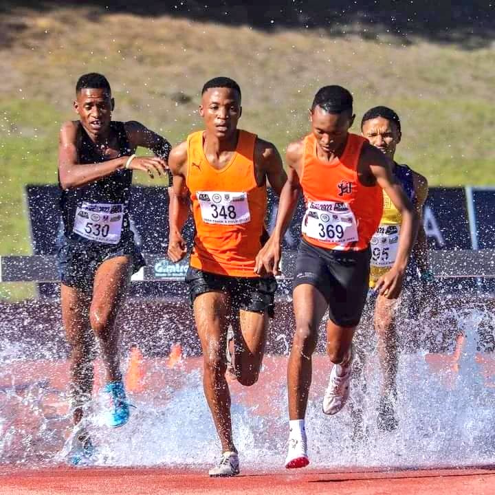 UJ_Sport's tweet photo. #UJAllTheWay #OrangeArmy #WeAreUJ #ujathletics #ussachampionships 

In a hard fought 2022 USSA Athletics championships down in Cape Town, the UJ athletics team put in great work affording them a multiple medals and finish in 3rd position overall.

📸: UWC SPORT https://t.co/l3K3r1eDd2