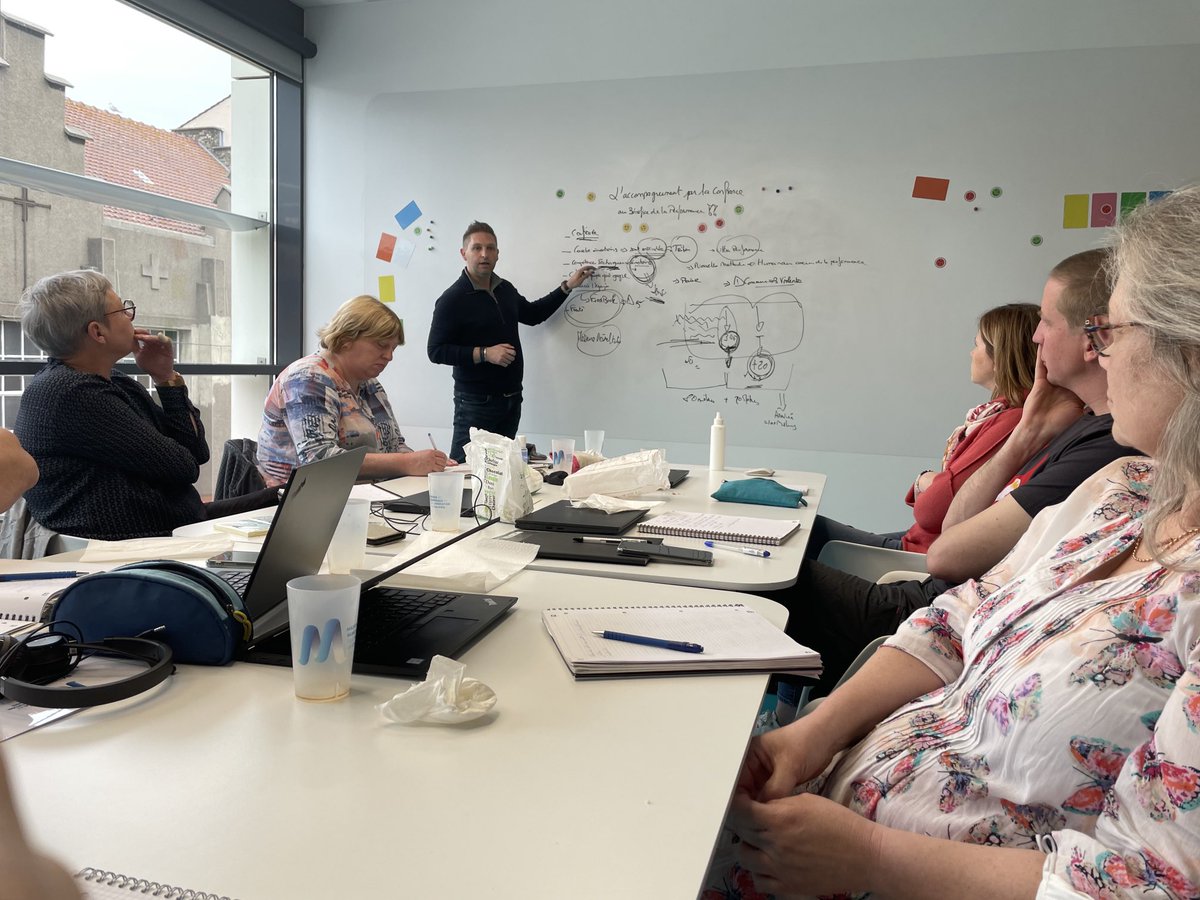 ⁦@poleemploi_HDF⁩ #Calais Exupery en #séminaire managers pour conjuguer nos énergies vers l’emploi #CEVE 👍 😀 ⁦@FredericDanel⁩ ⁦<a href="/ELeroy07/">Emmanuelle Leroy</a>⁩ ⁦<a href="/CathyMarcurat/">Cathy Marcurat</a>⁩ ⁦<a href="/jm_vermorel/">Jean-Marc Vermorel</a>⁩