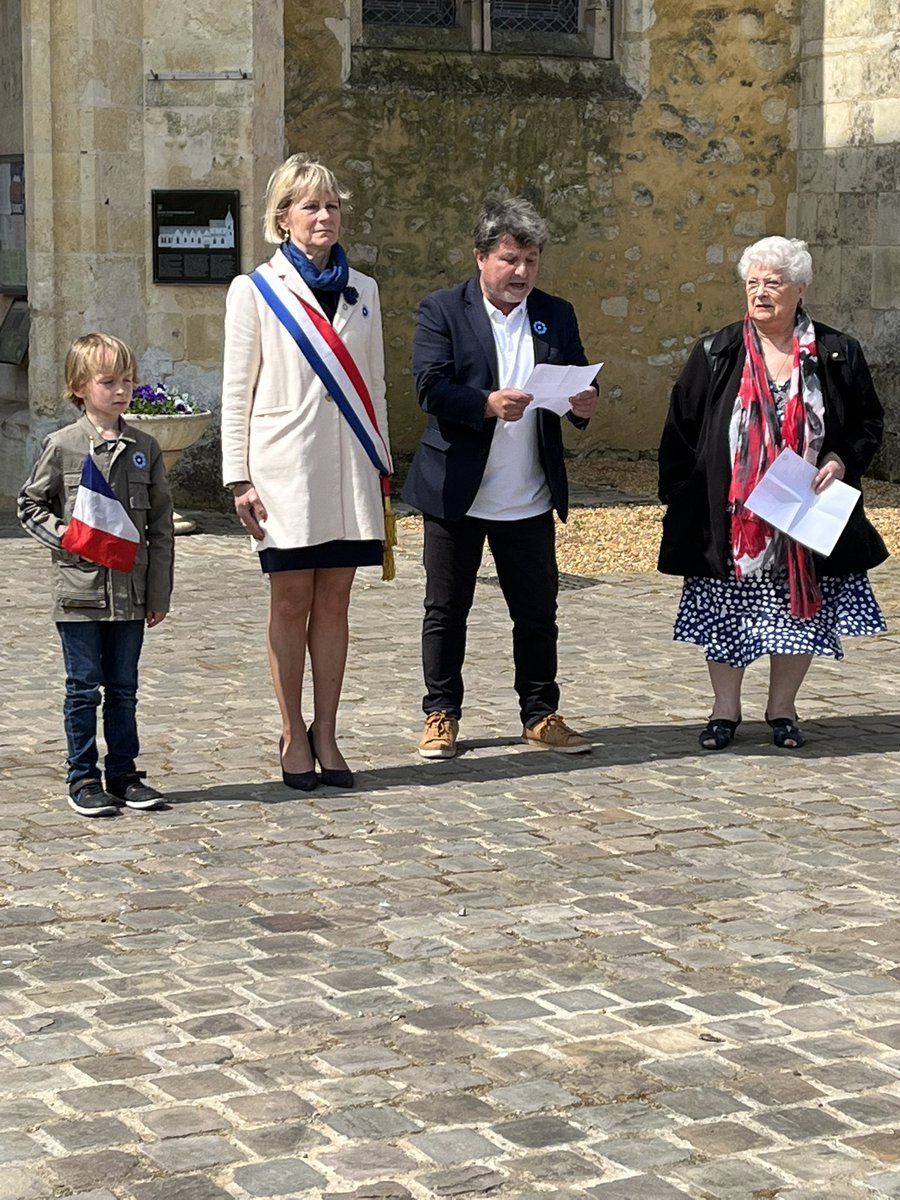 VeroLouwagie's tweet photo. #orne #Ceton 77ieme anniversaire de la liberté et de la lutte contre le fascisme. #devoirdememoire #8mai1945 #8mai2022 . A Ceton https://t.co/meDTq8sqE4