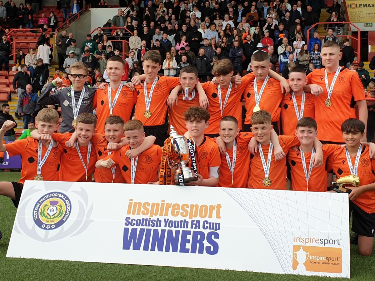 yfst's tweet photo. 𝗖𝗛𝗔𝗠𝗣𝗜𝗢𝗡𝗦 🏆 

Congratulations to @09Thistle U13s, inspiresport Scottish Youth FA Cup winners 2021/22!

(Photo: Scottish Youth FA) https://t.co/agUG6lWLs3