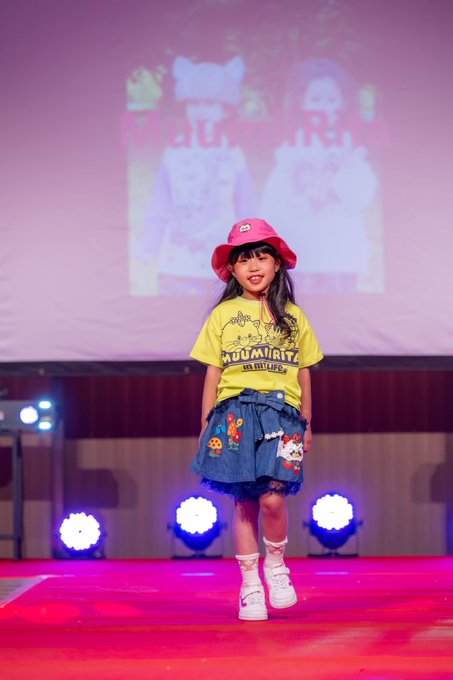 Twitterのコスプレ画像15