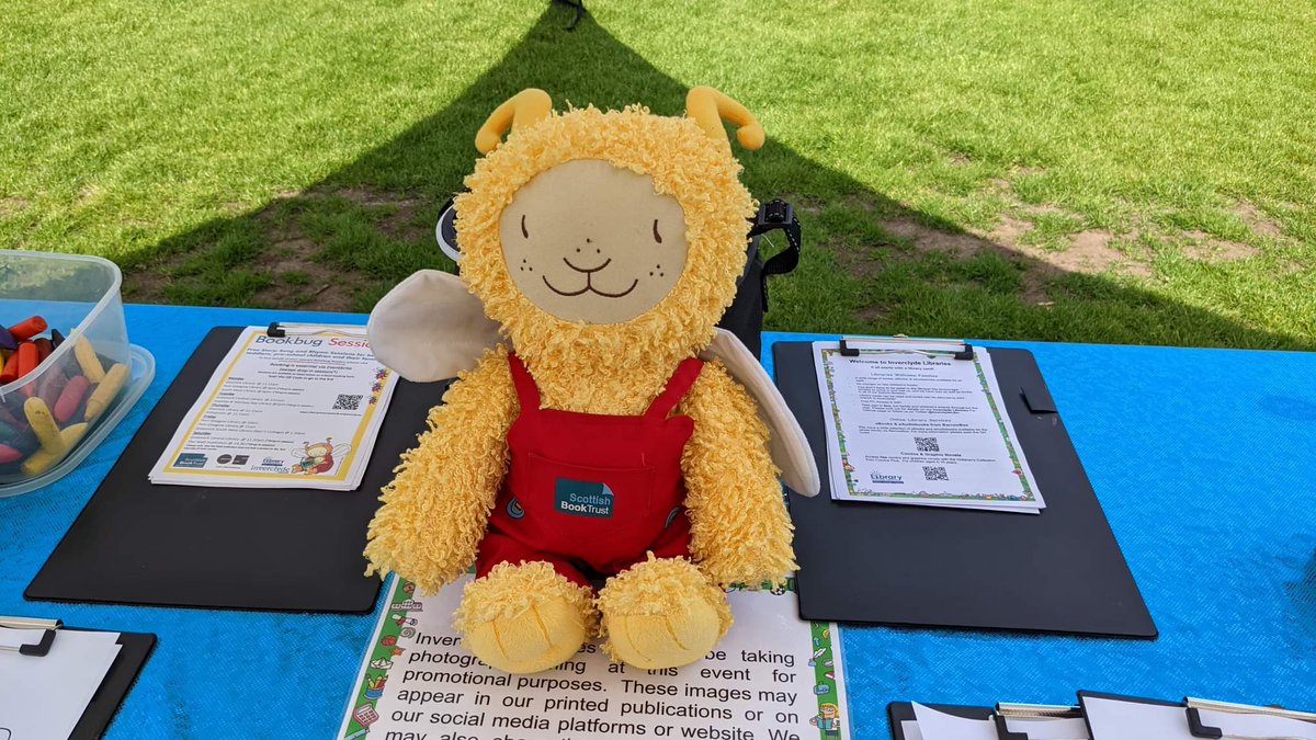 discinverclyde's tweet image. Bookbug and friends are looking forward to hearing ‘There’s a Hole in my Bagpipes Wee Hamish Wee Hamish’ at today’s @InverclydeLibs #BookbugSession at @GourockHGames

#DiscoverInverclyde #DiscoverGourock
#Gourock #YS2022 #Bookbug #MelioraFestival