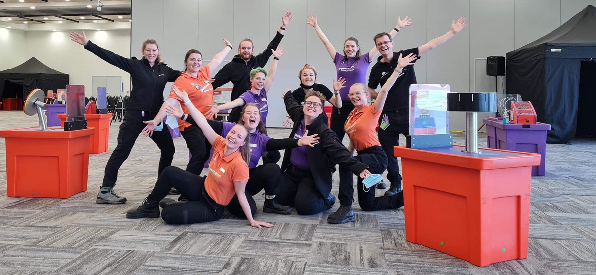 ally__stewart's tweet photo. Riverina @questacon Science Circus Tour complete❤️ Next stop, a little closer to home 😱 #scicomm #scicommadventures #AcademicChatter #ScienceCircus https://t.co/h1ofq8Pi1U