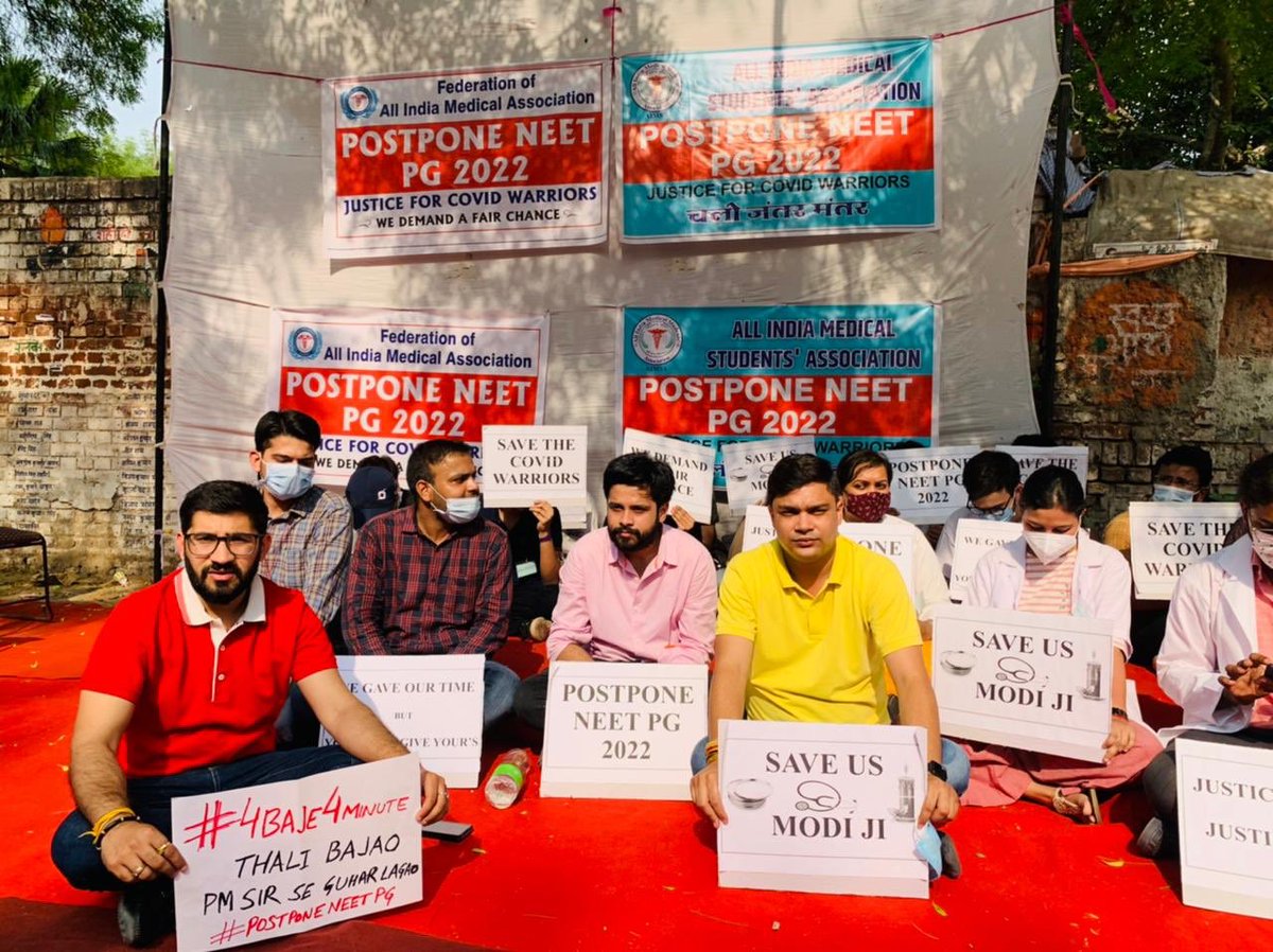nsui's tweet photo. NSUI National Secretary @GaurNsui and Delhi NSUI President @Kunalsehrawat8 joined the protest of #NEETPG2022 aspirants at jantar mantar, New Delhi and supported their demand of #NEETPG2022DEFERMENNT https://t.co/N6kd5ACRhy