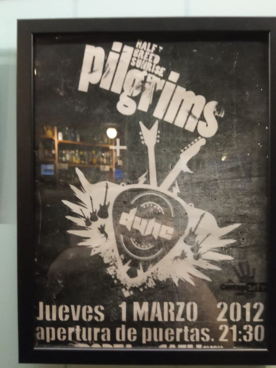 DuneBand's tweet photo. Recuerdos desde el 2012 @somospilgrims @DuneBand de @portacaeli en #dimmerbar
___________________________________
#rock #rockband #rockmusic #rockespañol #rockestatal #Valladolid #valladolidspain #castillayleon #musicaenvivo #musica #music #Rockbar #rockpub #dune #pilgrims https://t.co/oxETEAHQxY