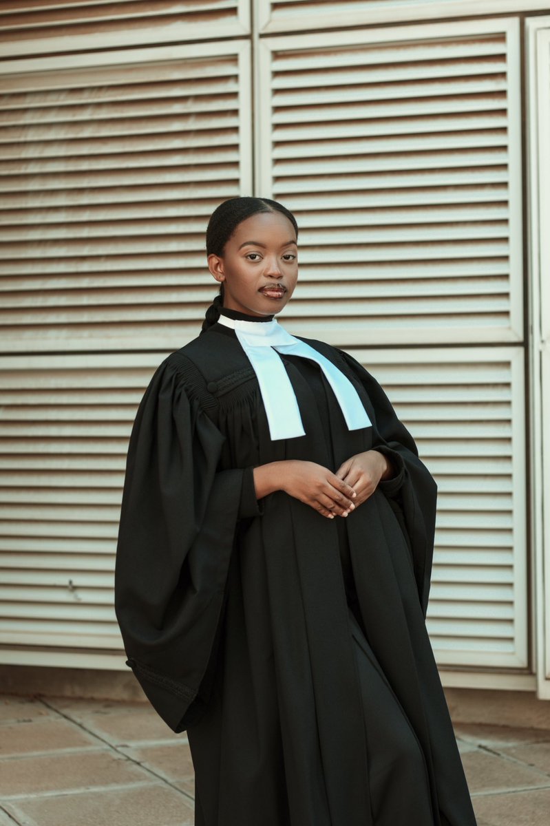 miss_edibles's tweet image. Had my first moot the other day.⚖️
📷: @ThutoSethaiso