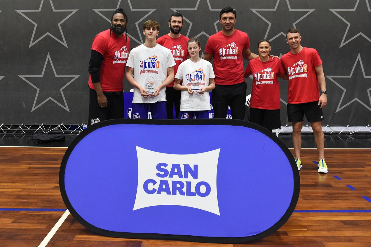 NBAItalia's tweet photo. 👏👏 Giovanni Grannai e Marta Malrula sono stati premiati con lo Sportmanship Award presentato da @sancarlofficial!

#JrNBACamp https://t.co/NAL35ciiP3