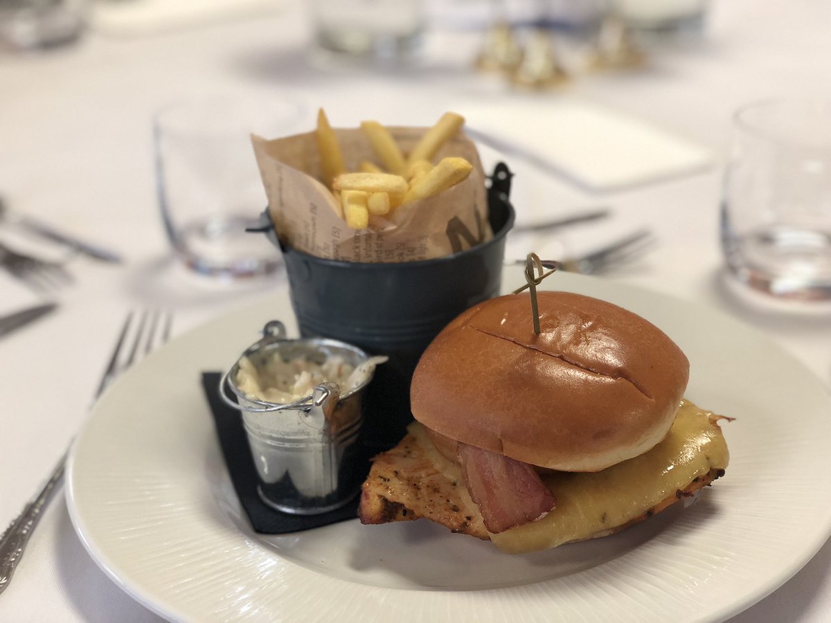 gordon_mun's tweet photo. Lovely formal dinner with brilliant food. The guest speaker, Samantha Job, was incredible! https://t.co/8KuqjVBm7D