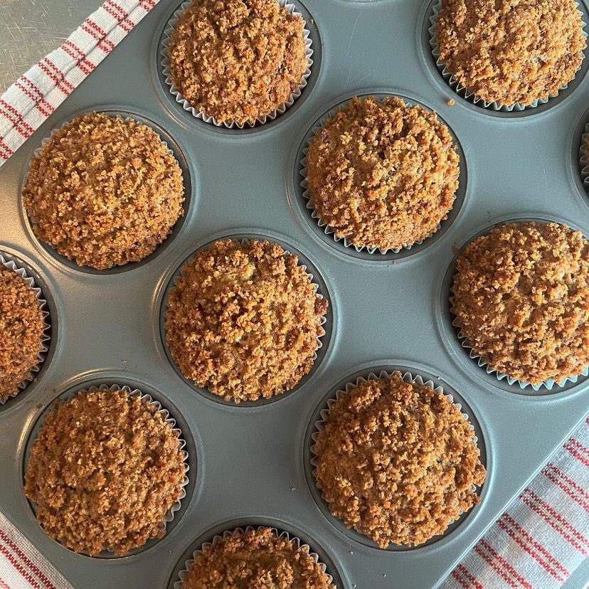 altvalorasoo's tweet photo. Krystal’s instagram update🧡
“banana chocolate chip muffins🍌🍫🧁
for parents day👨‍👩‍👧‍👧”

https://t.co/eC4yRfOCNg https://t.co/LmMNhonNYq