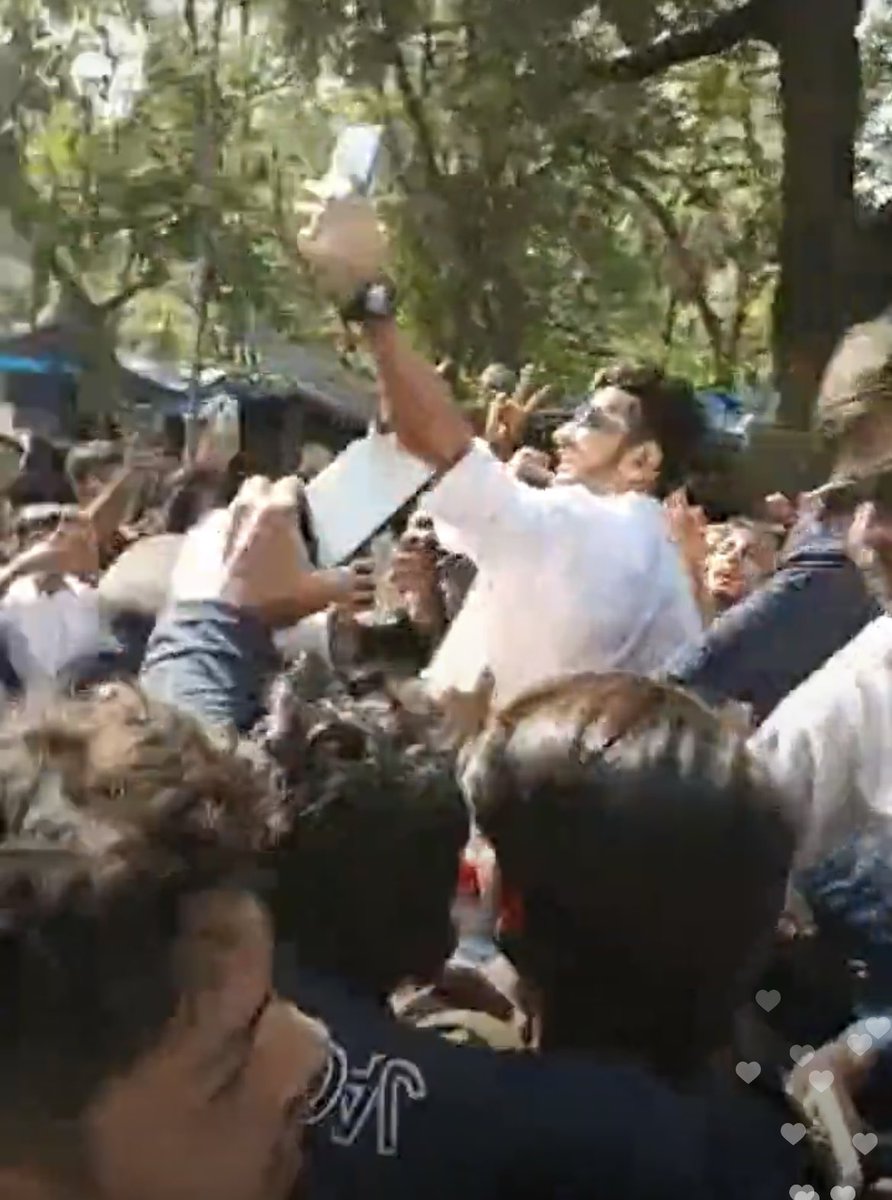 Maz05Sahin's tweet photo. The way he was openly giving his hands to public &amp; interacting with them.

@munawar0018 my love this is just the beginning, you have many more good things coming your way <3

BADASS WINNER MUNAWAR

#MunawarFaruqui #LockUpp https://t.co/VzXKeliQ8Z