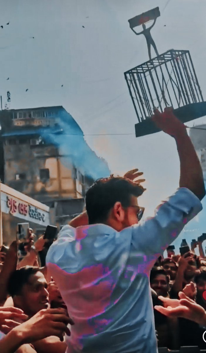 Unnathi20062053's tweet photo. Did you guys hear people saying 
Dongri ka raja kon? 
MUNAWAR goshhhhhhhh
BADASS WINNER MUNAWAR #MunawarFaruqui #MunawarKiJanta https://t.co/sUKr0IqvZR