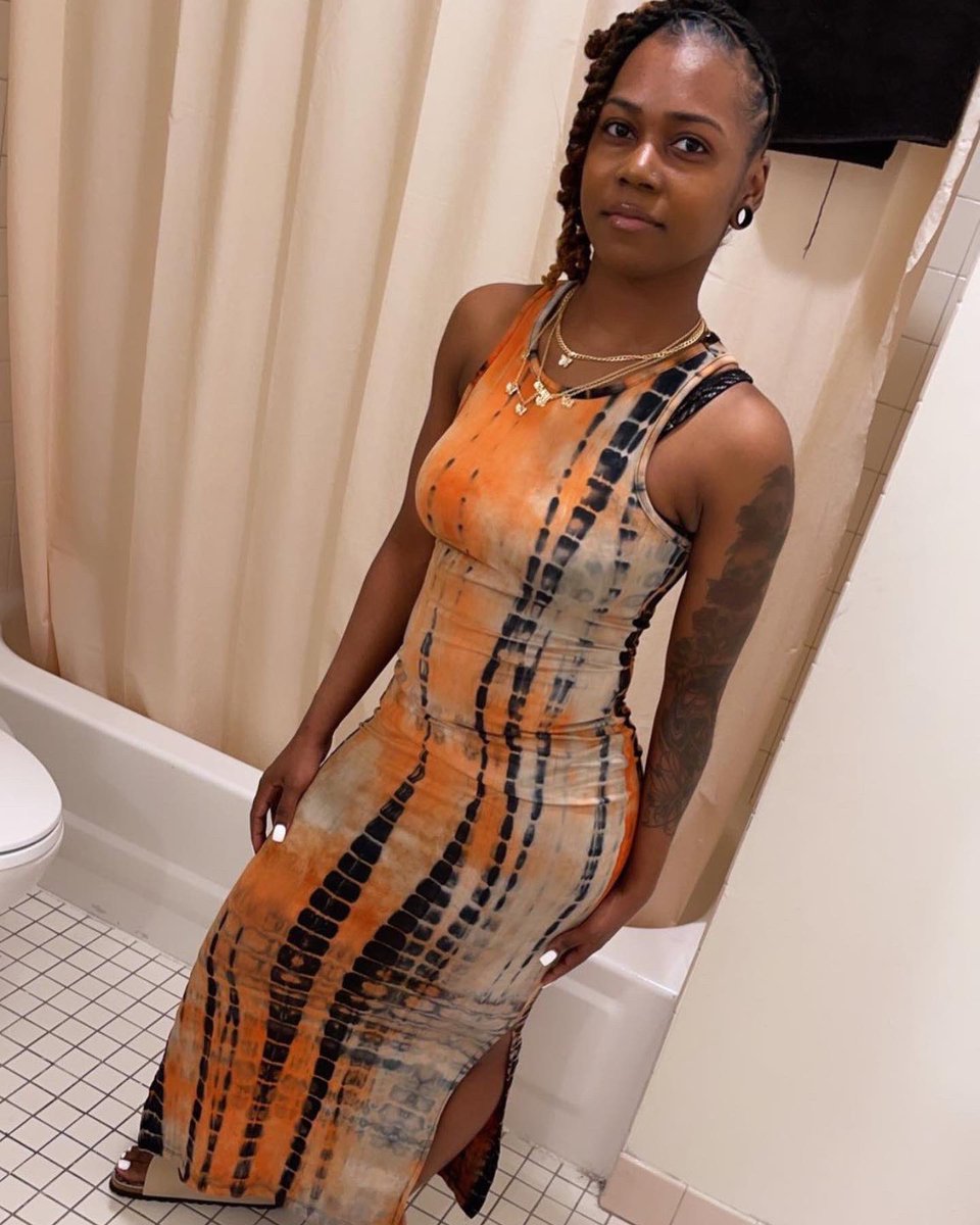HottCelleb's tweet photo. Happy Mother Day To My Queen You Really Been A Raw Ass MoM….Blessed With 3 Beautiful Girls  🤍🤍🤍💍 https://t.co/sjwPnN7ItO