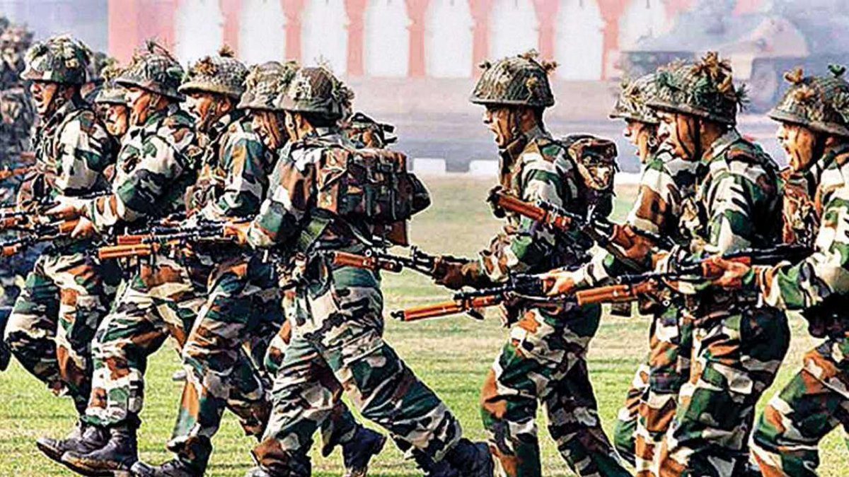 dna's tweet photo. #AirForce, #Armyaspirants protest against delay in recruitment, #JusticeForDefenceStudents trends

https://t.co/et48ayIjB4 https://t.co/ihxtUCXcAg