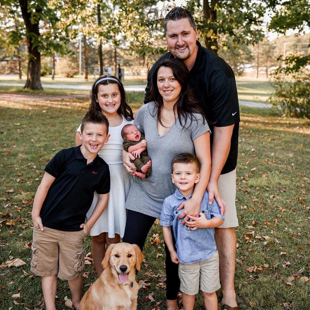 FWKomets's tweet photo. Happy #MothersDay to all of the hockey moms out there! https://t.co/V5xBjbhJrk