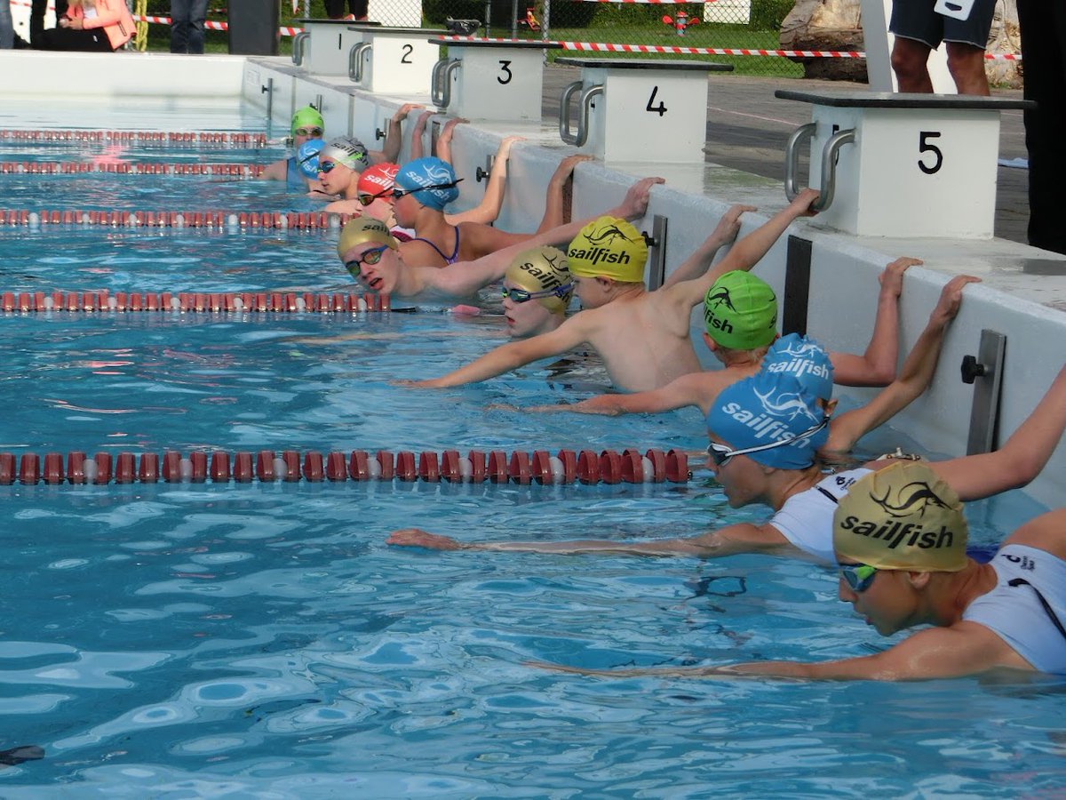 Bij de jeugd gespannen gezichten bij de start, maar bij de finish alleen maar winnaars: alle deelnemers gingen met een medaille en een diploma naar huis