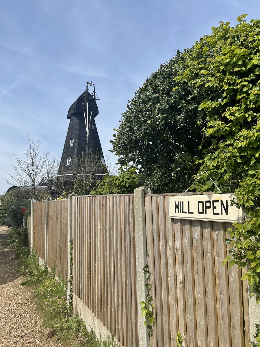 HerneMillKent's tweet photo. Happy #NationalMillsWeekend! 
We hope everyone had a good day yesterday.
Make #HerneMill one of your destinations today from 2pm until 5pm ☀️

Last admissions at 4:30pm - see you this afternoon! 

#windmill #kentwindmill #hernebay #historic #landmark #volunteers #kent #landscape https://t.co/N9IW1XsTWp