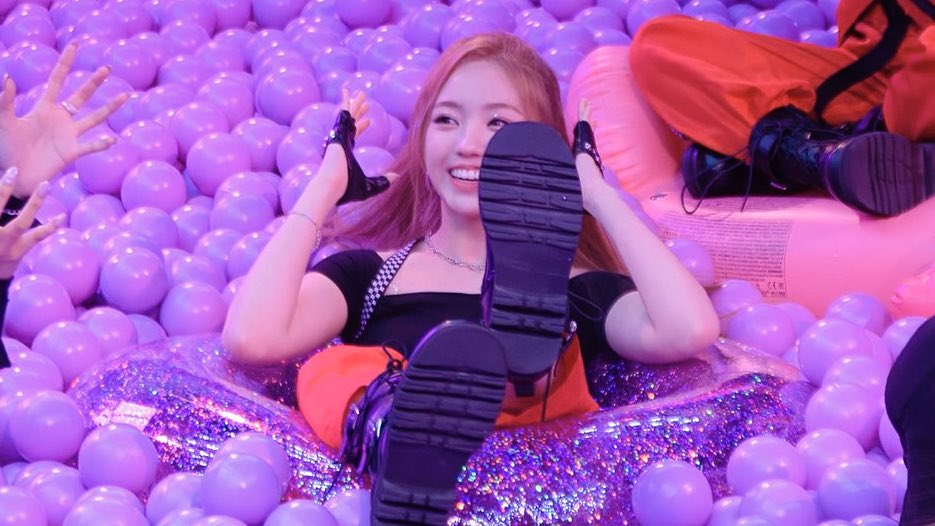 yeseofeed's tweet photo. just a baby in a ball pit
#YESEO #강예서 https://t.co/HeGJt6lbZb