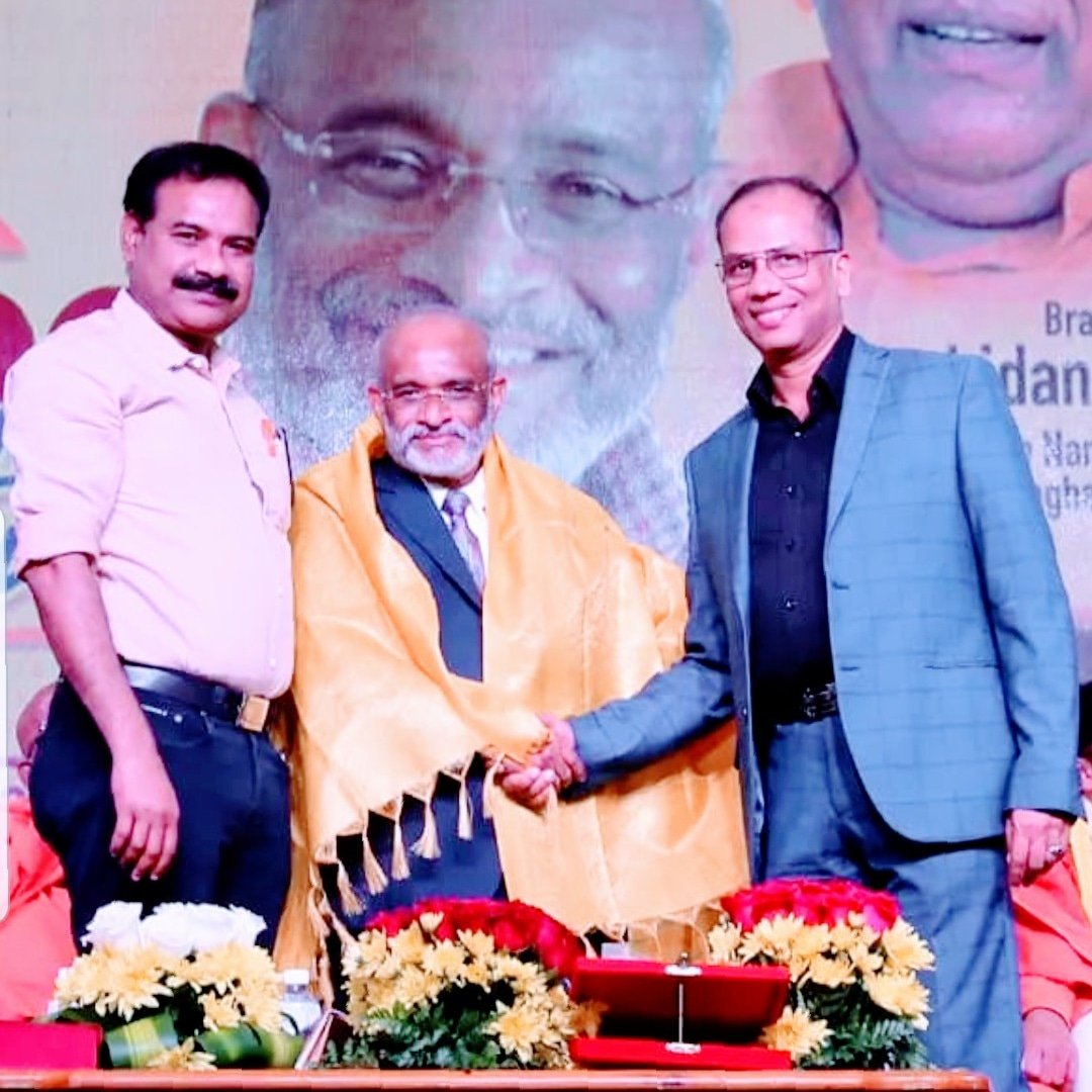 CHEMBAN's tweet photo. Honoured Mr KG BABURAJ. 
Pravasi bharatheeya awardee. https://t.co/F1NNT2djox