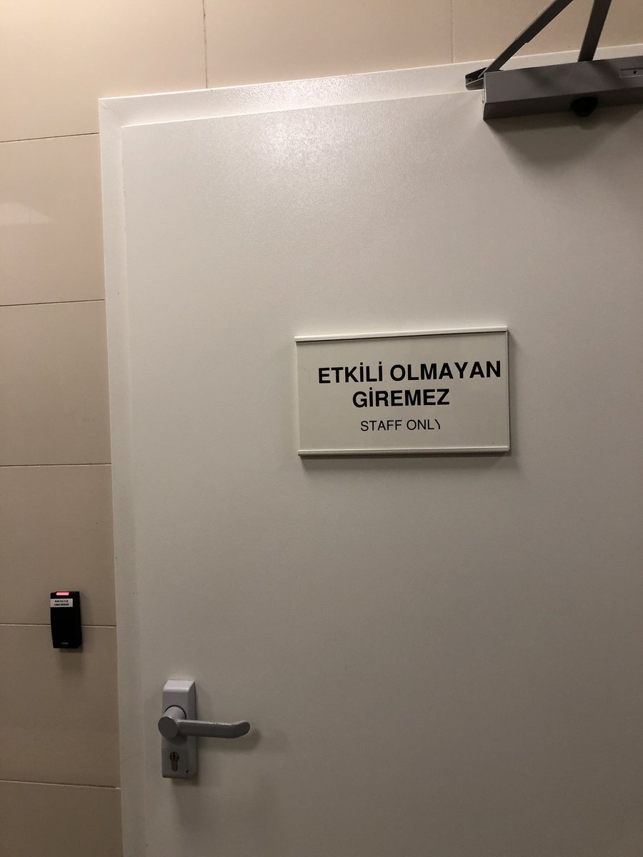 esrefatak's tweet photo. Sen etkili bir abiye benziyorsun https://t.co/9lzG5AfWhl