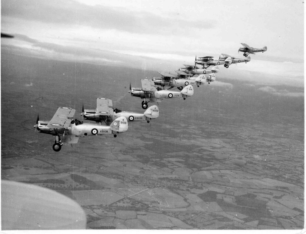 TheSuffolkMan's tweet photo. #Hector picking up a message with hook others are #Audax #Hectors [Gerald/Adrian Tickner]  @BBMF_Spitflyer @RAFBBMF @SocietySpitfire @Spitfire5518 https://t.co/V9b4FzyEbw
