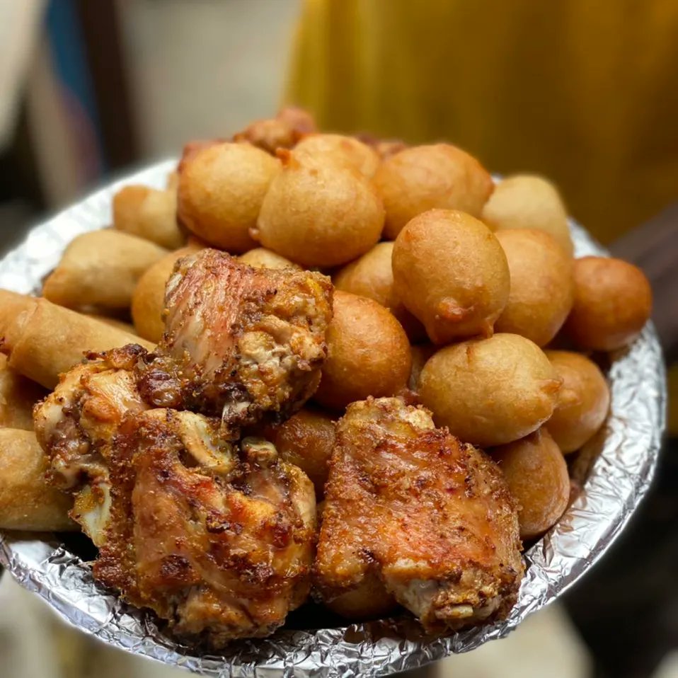 ChopsTee's tweet photo. Good morning my delivery for the day u can place ur order for any kind of events. On WhatsApp or call on 08083687028 or Dm @Samuel0X_ @YemisiSosanya2 @LeoKolade @yungblud #BLACKPINK #catexpo8 https://t.co/OxBX4oLROx