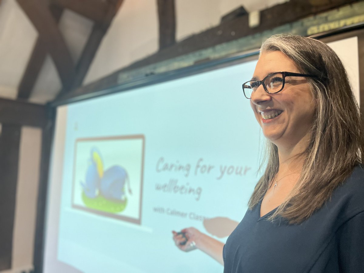 phrp_hr's tweet photo. Great sessions at SHEADS HT group! Thanks to @VictoriaPendry1 and @KateBeddowUK for their brilliant contributions on Curriculum and Headteacher Wellbeing.  Thanks goes to our hosts too @themoathouse https://t.co/vZmpOT0RQQ