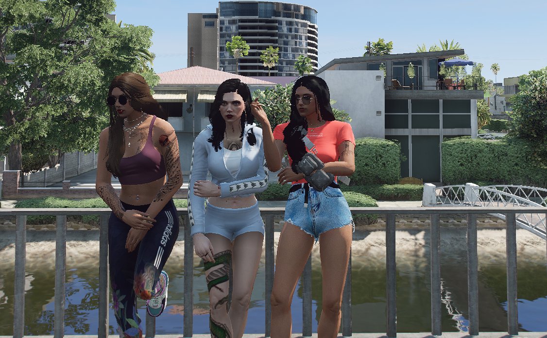 ann_sekix's tweet photo. Team washitas rikas! Como las adoro! Solo falto @miss_chispitas ,, 🇨🇱💕 #ForasterosRp https://t.co/THXlp9CiR6