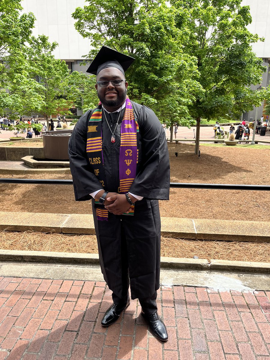 _bigbeasley's tweet image. Beaz Out🎓✌🏾