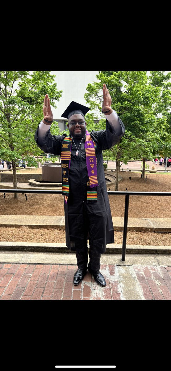 _bigbeasley's tweet image. Beaz Out🎓✌🏾