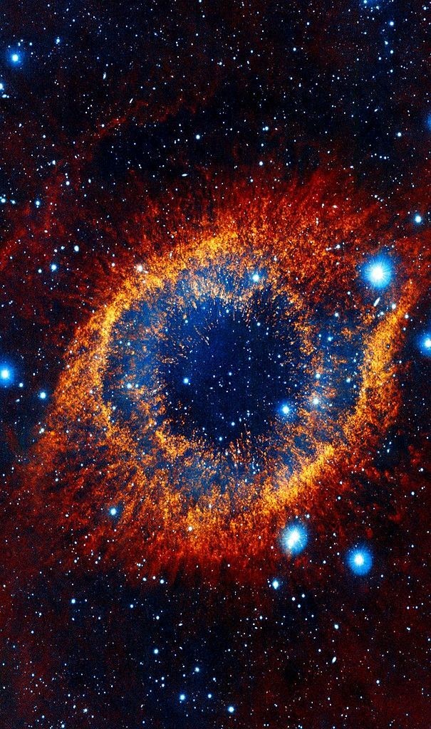 maiz_julio's tweet photo. NGC7293 Helix Nebula in infrared by VISTA Telescope #ESO #Nebula #universe #space #Chile. https://t.co/PUUmlxVRDh