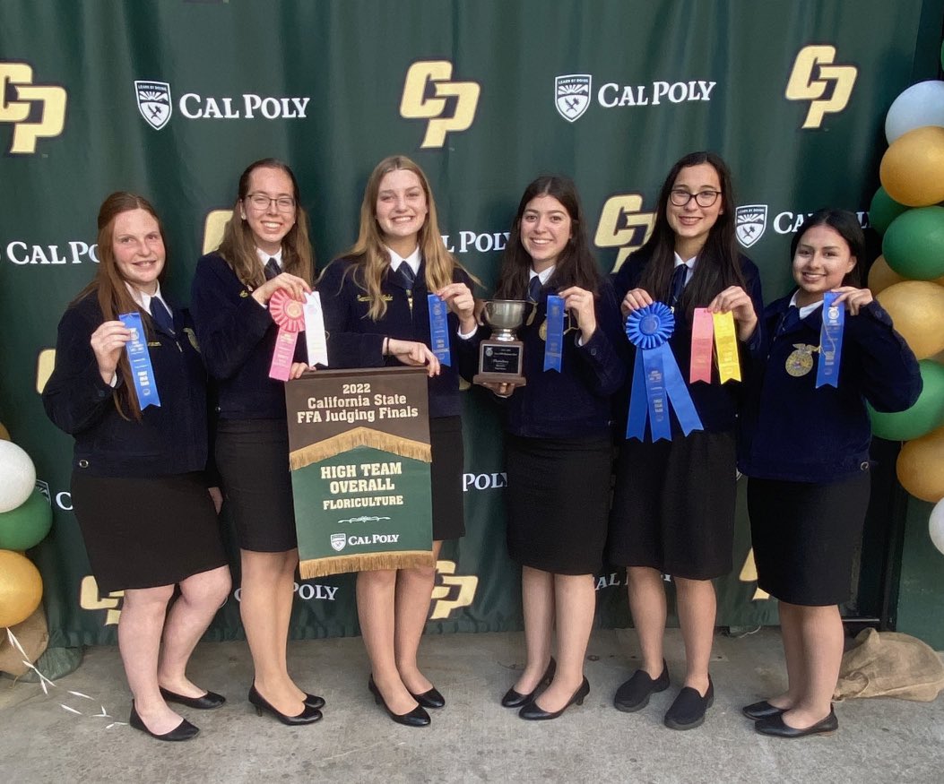 🚨STATE CHAMPIONS!!!🚨 Congratulations to our El Capitan Floral team for winning a state title in Floriculture!!! Great job to Annika Cook for placing 4th high individual in the state! We are so proud you Annika, Samantha, Julie, and Angela!! Indy bound!! <a href="/ecgauchos/">El Capitan HS 🤠</a> <a href="/MercedUHSD/">MercedUHSD</a>