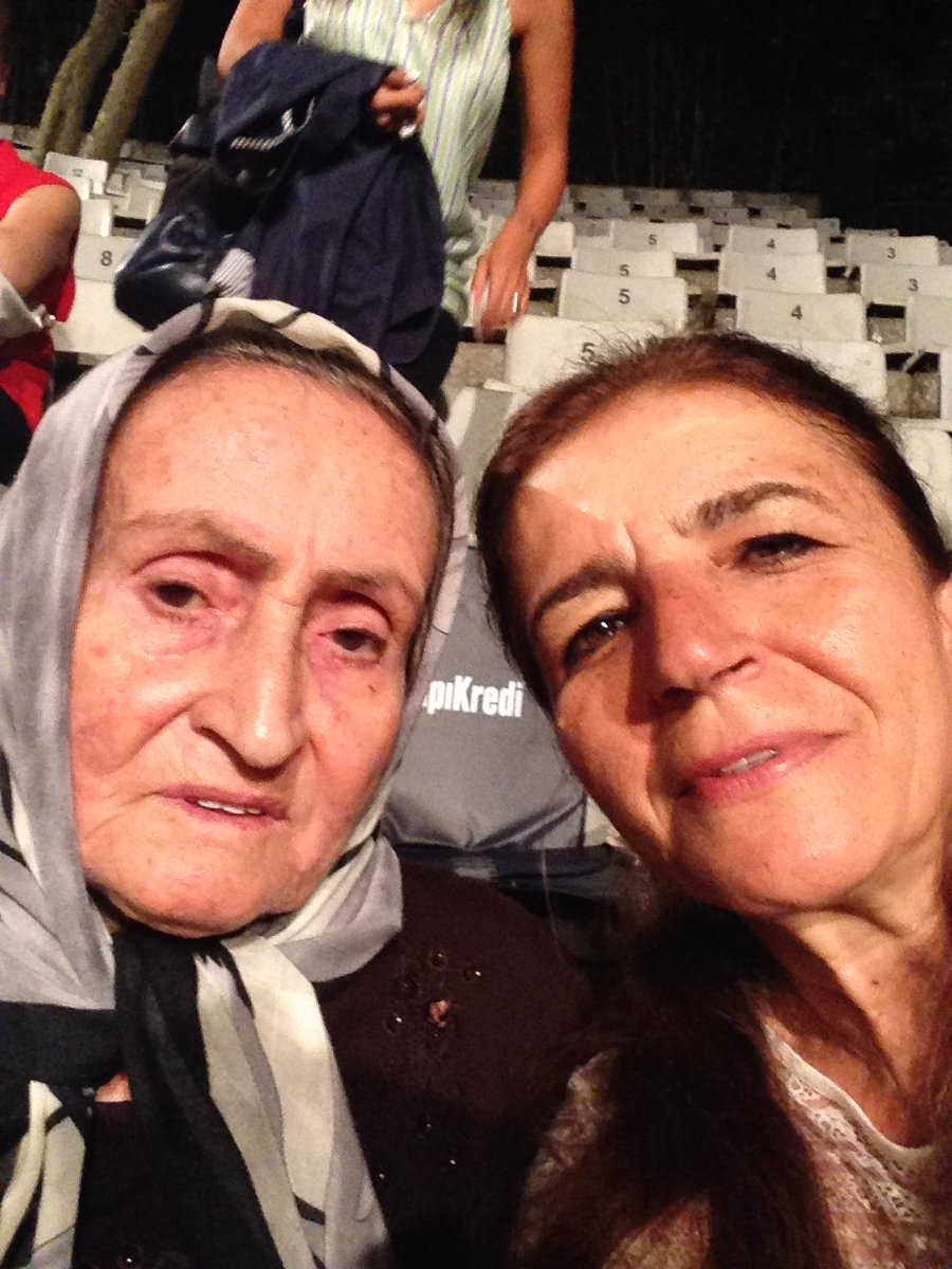 #analargülersedünyagüler