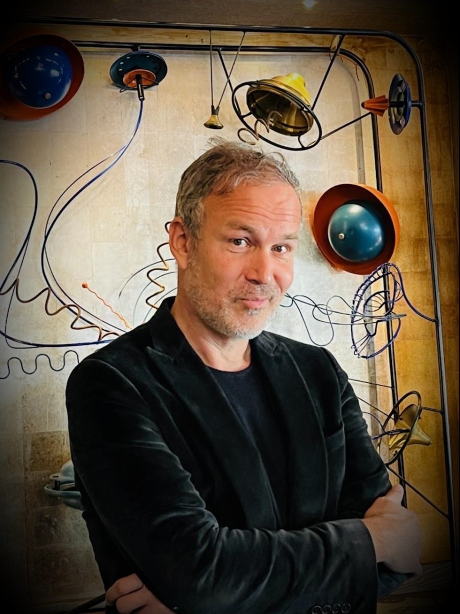 « Ce que nous sommes » de Zep : le roman graphique de l’effondrement… lagrandeparade.com/virtuoses-de-l…«-ce-que-nous-sommes%20»-de-zep%20-le-roman-graphique-de-l’effondrement….html <a href="/ruedesevresBD/">Rue de Sèvres</a>