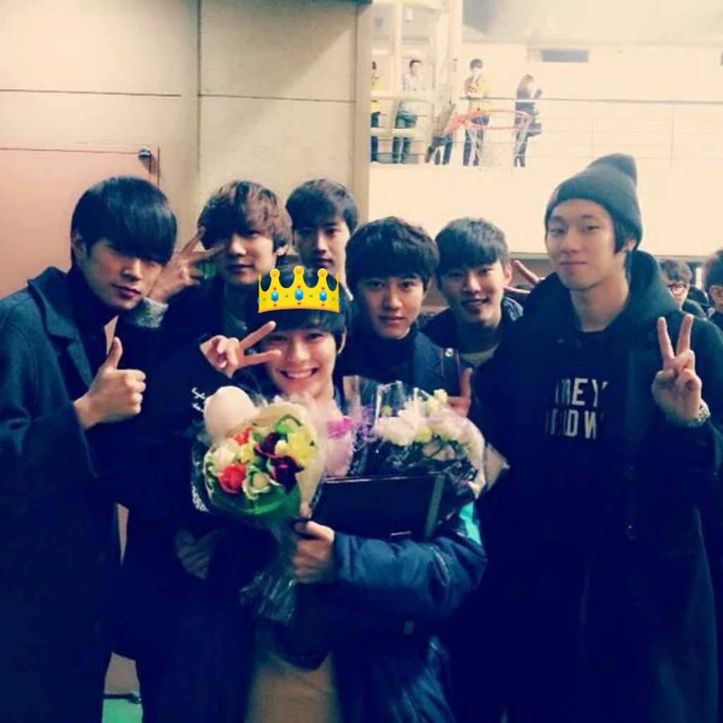 1794na's tweet photo. Happy birthday Oh Heejun, always be knk's little boy. May you always be healthy wherever you are, always be happy. 🎂❤
#heejunday #HappyBirthdayOhHeejun #오희준 https://t.co/U9A0JdeAgK